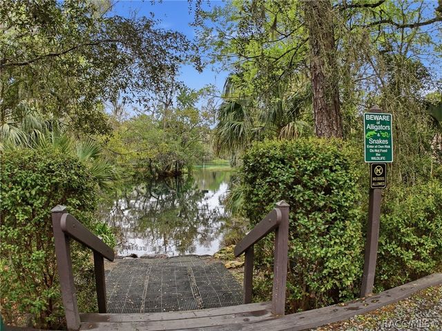 19295 SW 90th Lane Road, Dunnellon, FL 34432