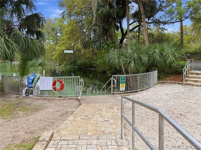 19295 SW 90th Lane Road, Dunnellon, FL 34432