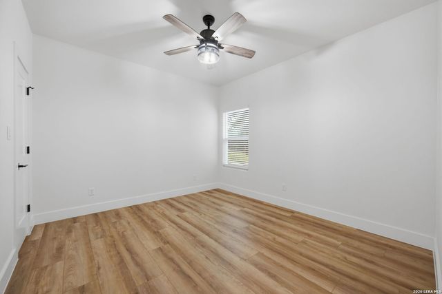 346 ASSINIBOIA DR, Canyon Lake, TX 78133