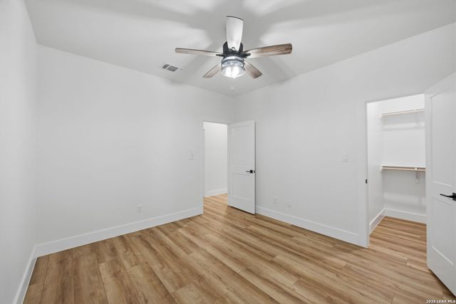 346 ASSINIBOIA DR, Canyon Lake, TX 78133