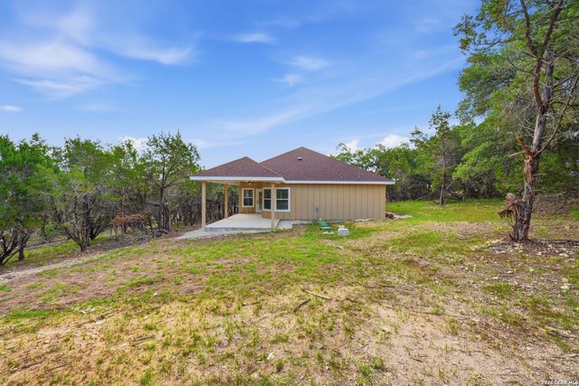 346 ASSINIBOIA DR, Canyon Lake, TX 78133