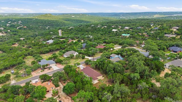 346 ASSINIBOIA DR, Canyon Lake, TX 78133