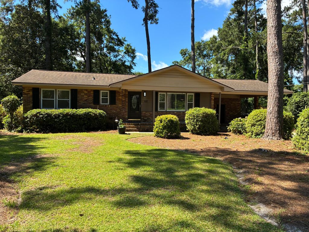 427 Dogwood Circle, Summerville, SC 29485
