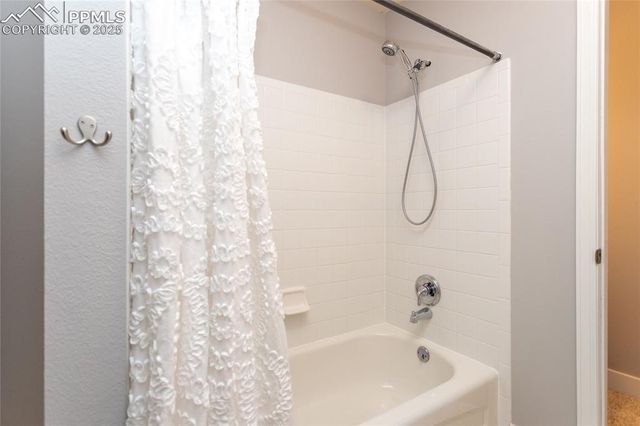 5810 Daltry Lane, Colorado Springs, CO 80906