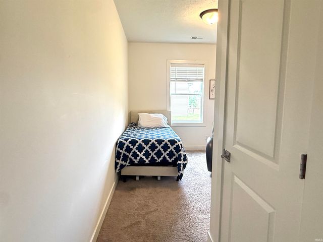 9769 Monte Way, Newburgh, IN 47630