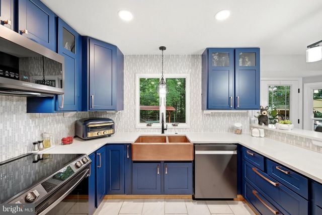 500 FAIRFAX LN, Herndon, VA 20170