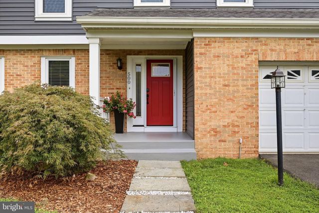 500 FAIRFAX LN, Herndon, VA 20170