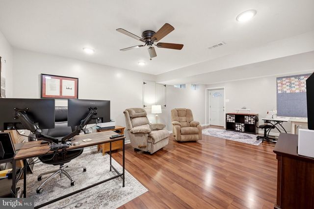 500 FAIRFAX LN, Herndon, VA 20170