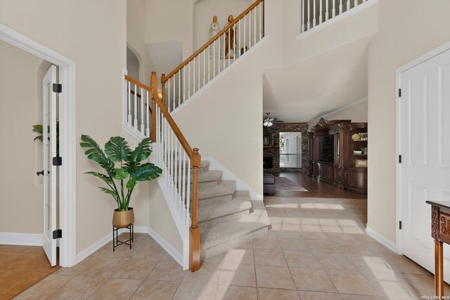 9634 JASON BND, Helotes, TX 78023