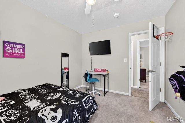 42 Bridgeport Drive, St Charles, MO 63304