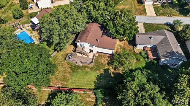 42 Bridgeport Drive, St Charles, MO 63304