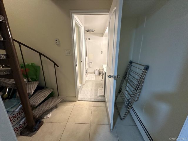 68-05 242nd Street 31A, Little Neck, NY 11362