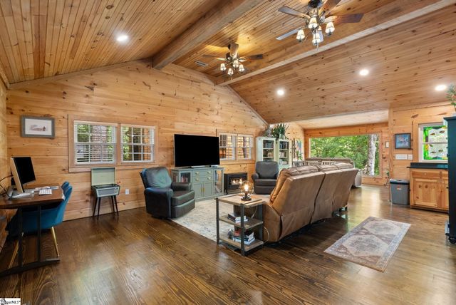 16 Pipe Line Lane, Cleveland, SC 29635