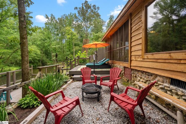 16 Pipe Line Lane, Cleveland, SC 29635