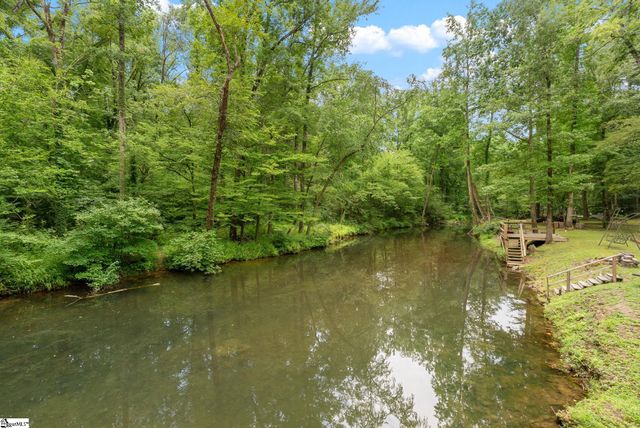 16 Pipe Line Lane, Cleveland, SC 29635