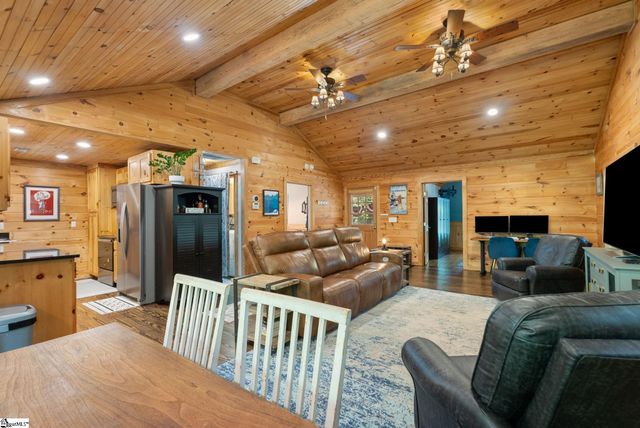 16 Pipe Line Lane, Cleveland, SC 29635