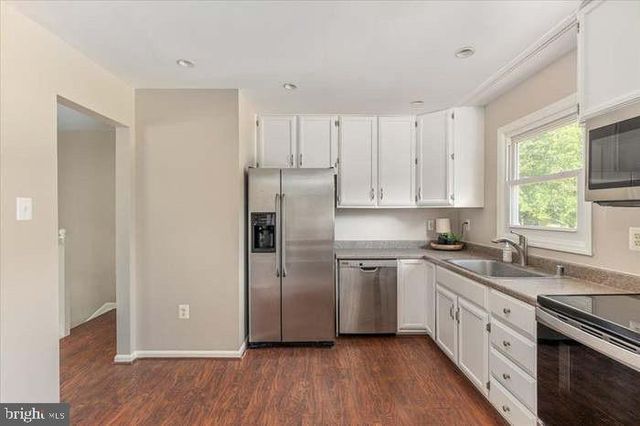 8201 MORNINGSIDE DR, Manassas, VA 20112