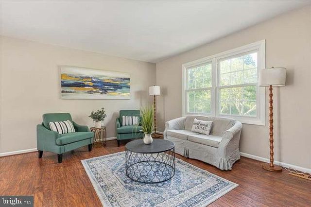 8201 MORNINGSIDE DR, Manassas, VA 20112