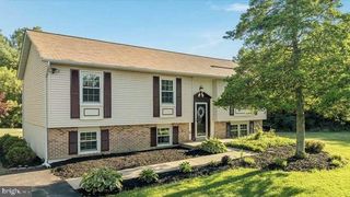 8201 MORNINGSIDE DR, Manassas, VA 20112
