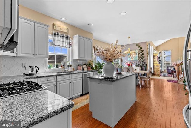 919 HEDGEWYCK LN, Elizabethtown, PA 17022