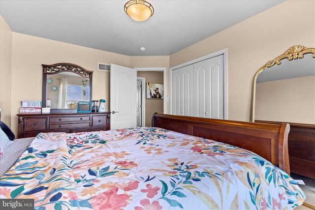 919 HEDGEWYCK LN, Elizabethtown, PA 17022