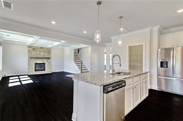7107 Branch Creek Cove, Flowery Branch, GA 30542