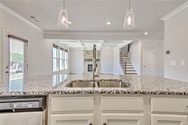 7107 Branch Creek Cove, Flowery Branch, GA 30542