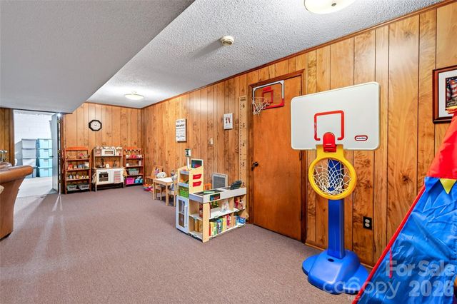146 Cobblestone Drive, Marion, NC 28752