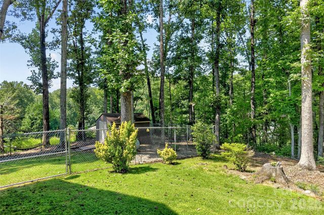 146 Cobblestone Drive, Marion, NC 28752
