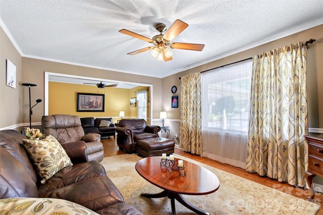 146 Cobblestone Drive, Marion, NC 28752