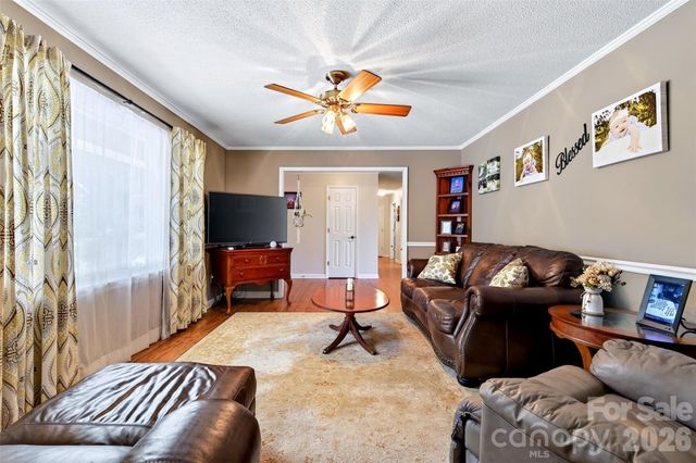 146 Cobblestone Drive, Marion, NC 28752