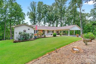 146 Cobblestone Drive, Marion, NC 28752