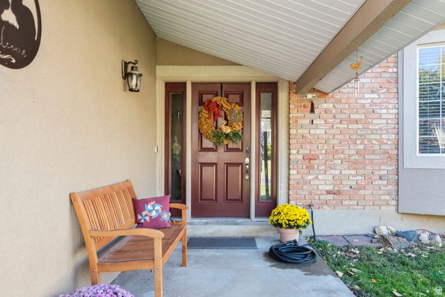 2170 E BORG CT, Sandy, UT 84092