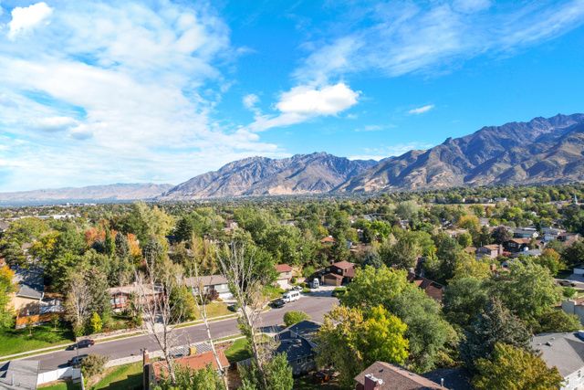 2170 E BORG CT, Sandy, UT 84092