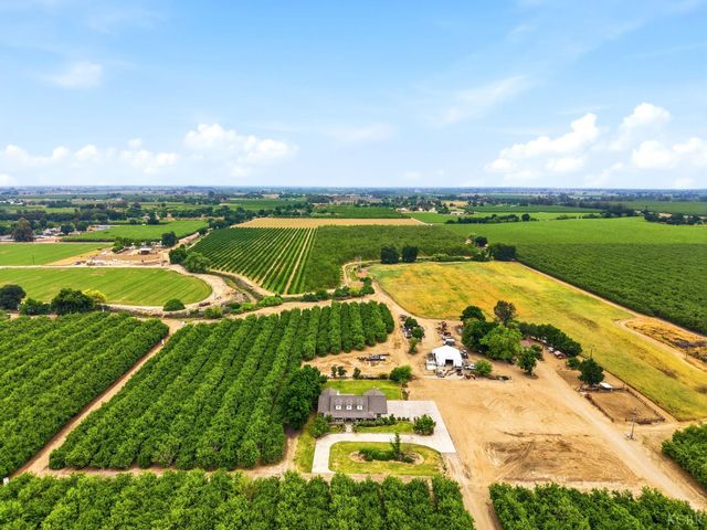 20118 Grangeville Boulevard, Lemoore, CA 93245