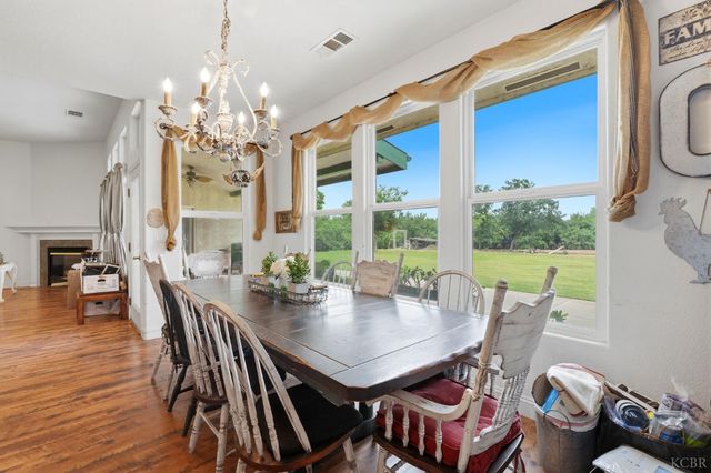 20118 Grangeville Boulevard, Lemoore, CA 93245