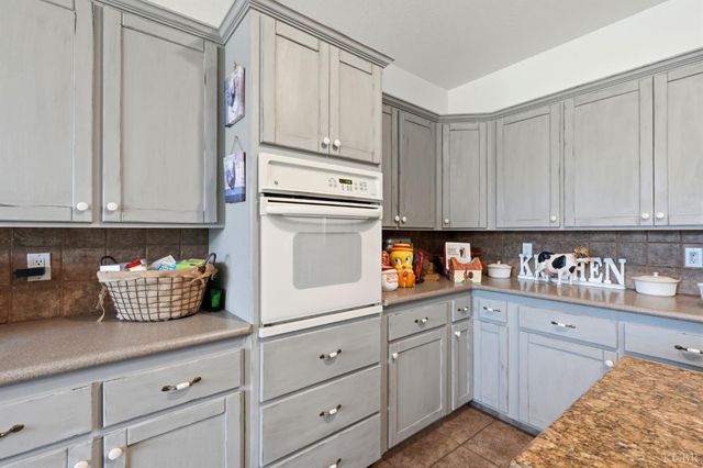 20118 Grangeville Boulevard, Lemoore, CA 93245