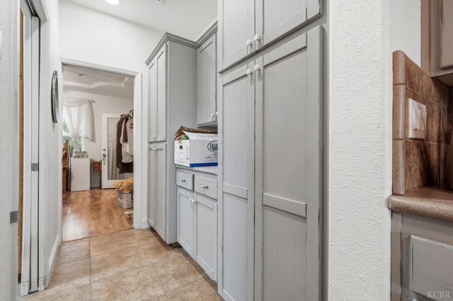 20118 Grangeville Boulevard, Lemoore, CA 93245