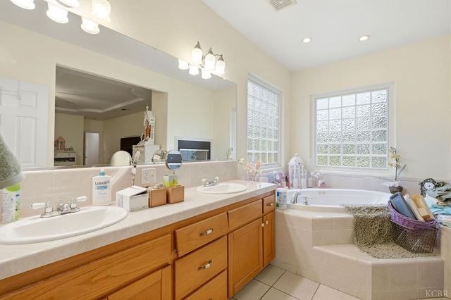 20118 Grangeville Boulevard, Lemoore, CA 93245