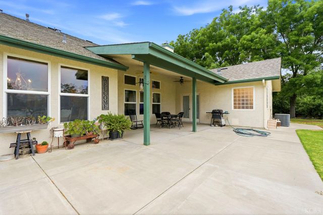 20118 Grangeville Boulevard, Lemoore, CA 93245