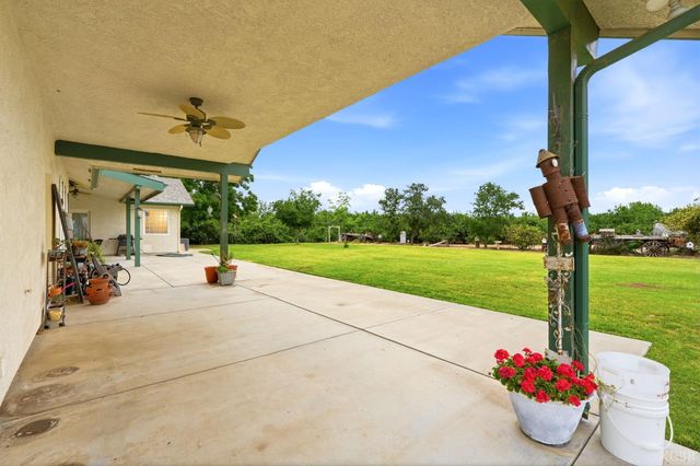20118 Grangeville Boulevard, Lemoore, CA 93245