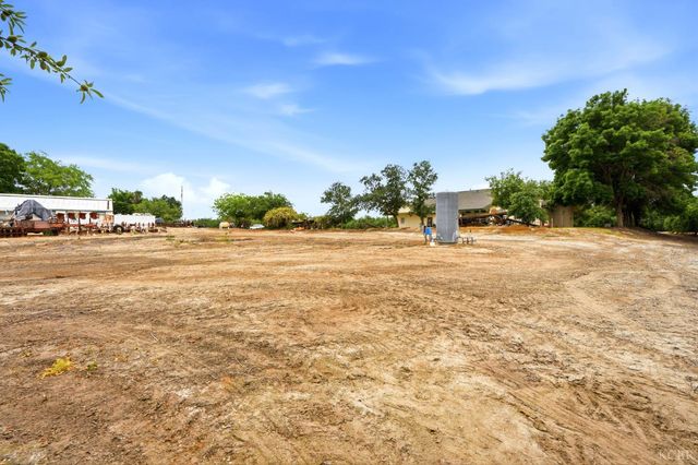 20118 Grangeville Boulevard, Lemoore, CA 93245