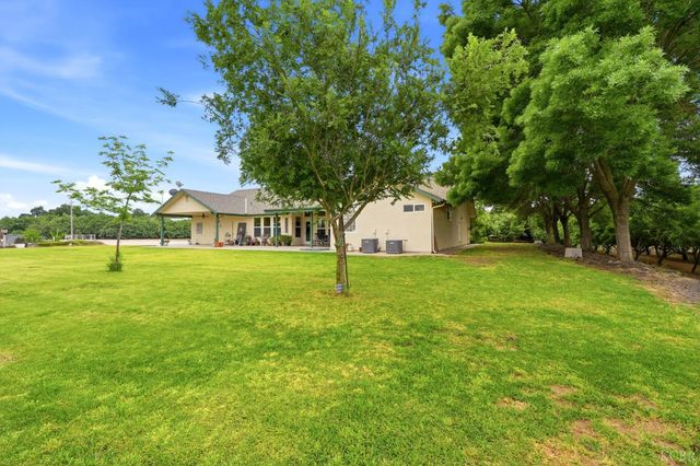 20118 Grangeville Boulevard, Lemoore, CA 93245