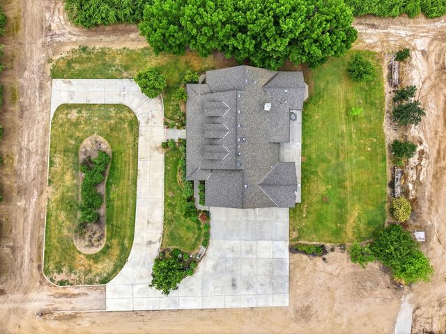 20118 Grangeville Boulevard, Lemoore, CA 93245