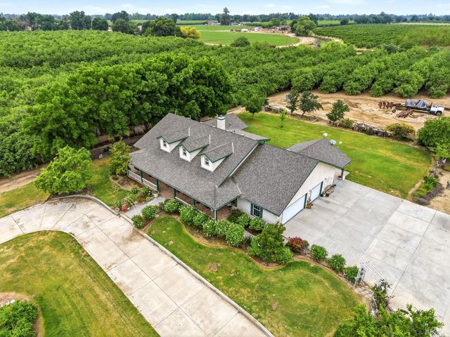 20118 Grangeville Boulevard, Lemoore, CA 93245