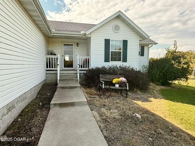 9815 County Lane 190, Carthage, MO 64836