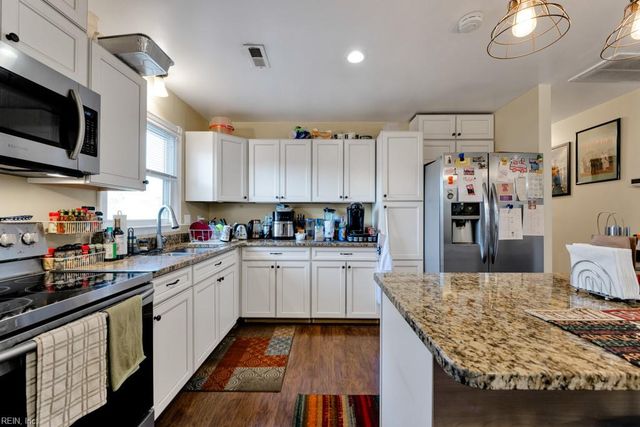 15 Big Bethel RD, Hampton, VA 23666