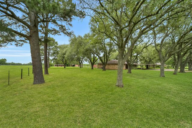 9606 Needville Fairchilds Road, Fairchilds, TX 77461