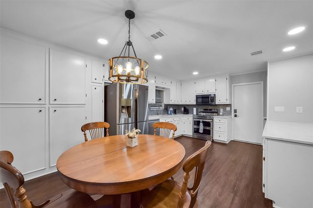 9606 Needville Fairchilds Road, Fairchilds, TX 77461