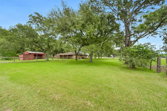 9606 Needville Fairchilds Road, Fairchilds, TX 77461
